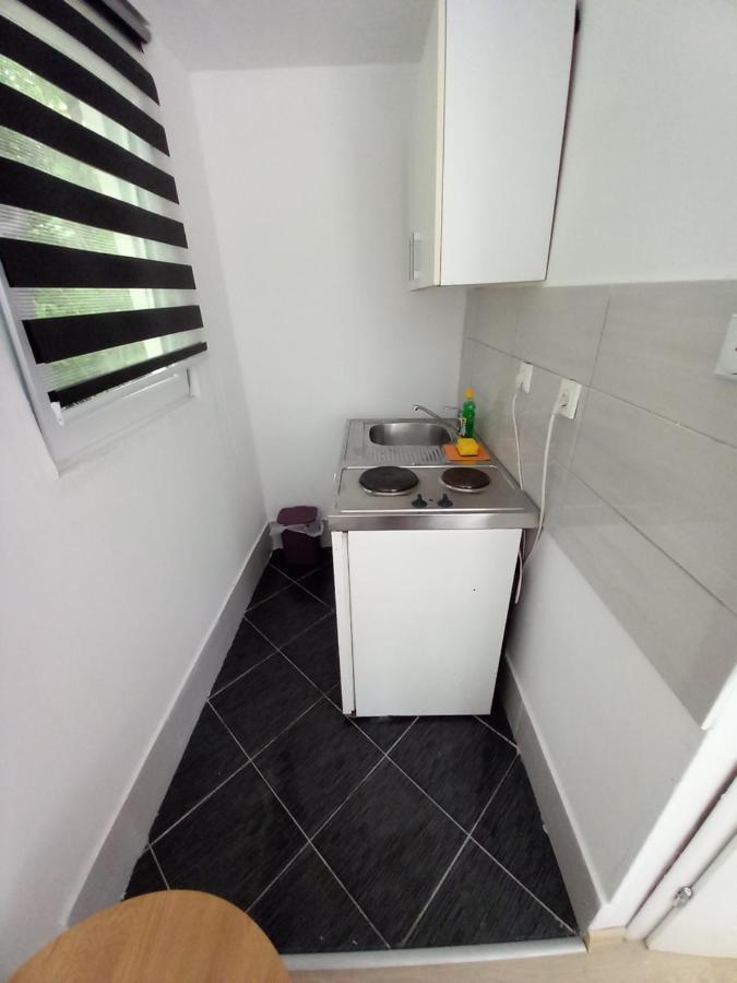 Deni Apartamento *